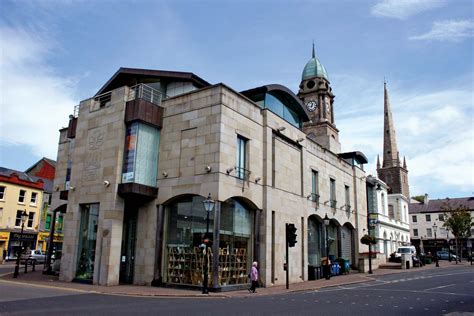 Lisburn .